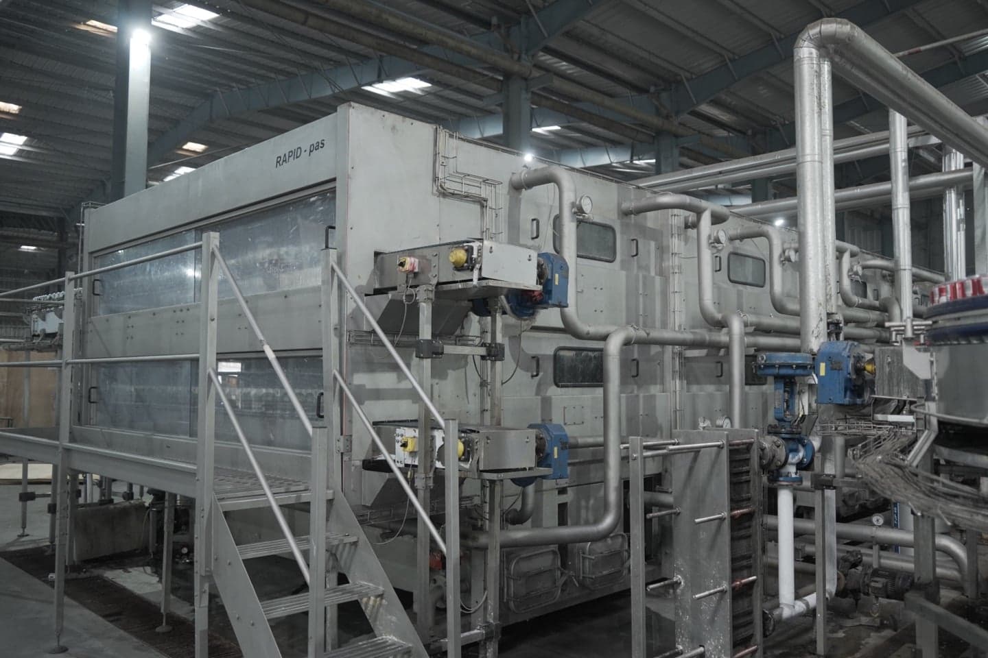 RAPIDpas pasteuriser, cans inside spray zones