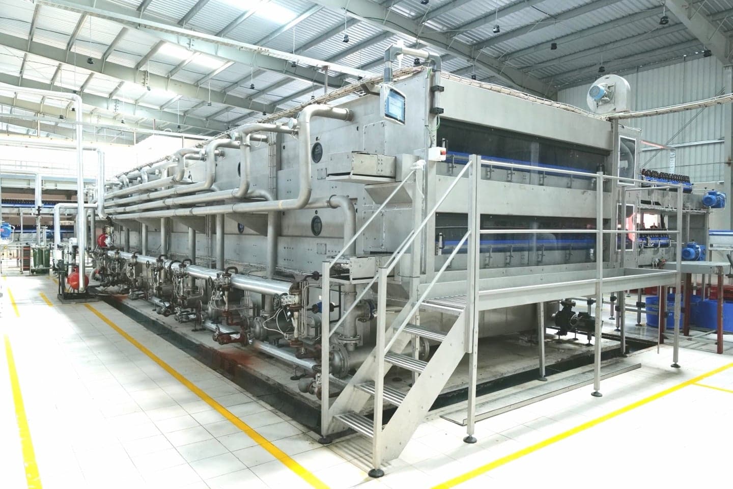 RAPIDpas glass line pasteuriser, side view